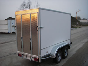 Gesloten bakaanhangwagen dubbelas geremd 2000kg-2m52x1m52x1m50